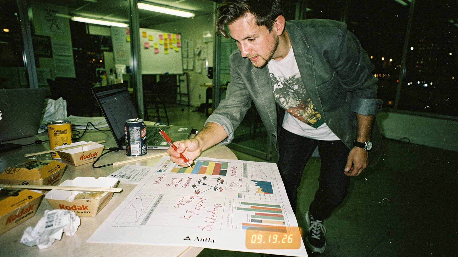 CRO lead comparing remarketing treatment and holdout revenue for a high-traffic Shopify fashion store